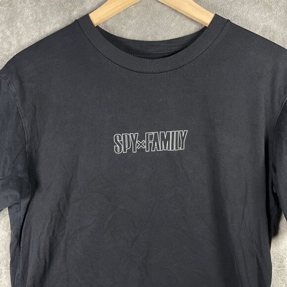 SPY X FAMILY Uniqlo Anime Manga T Shirt Size Medium Medium - Picture 2 of 8